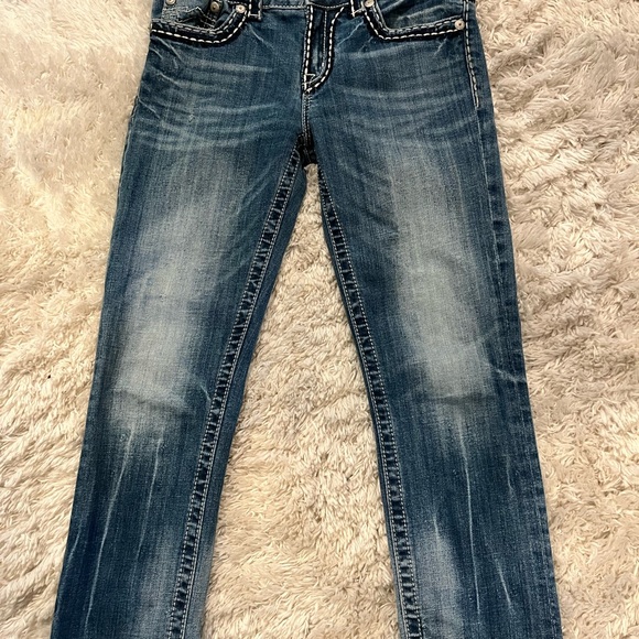 Miss Me Boyfriend Capri Jeans
Size 26 - Picture 5 of 5
